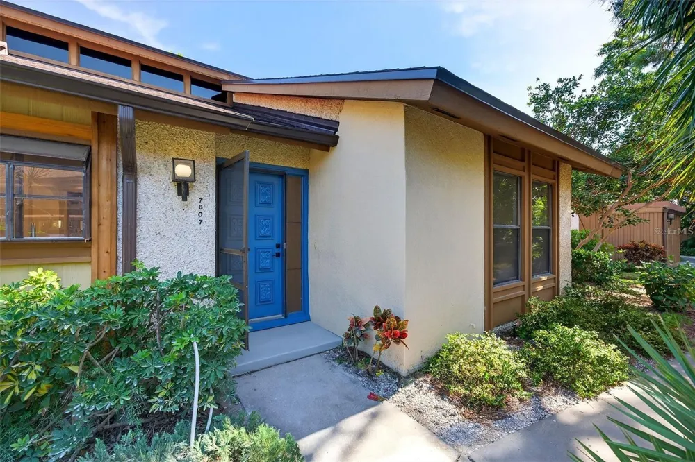 7607 4TH AVENUE W Bradenton, FL 34209