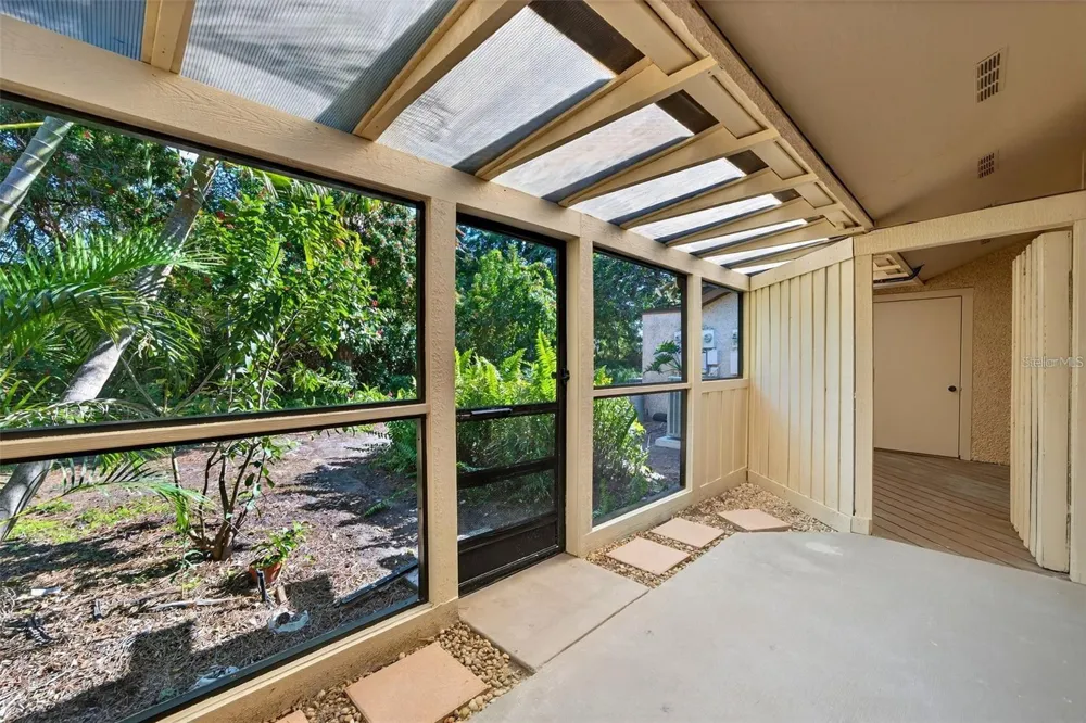 7607 4TH AVENUE W Bradenton, FL 34209