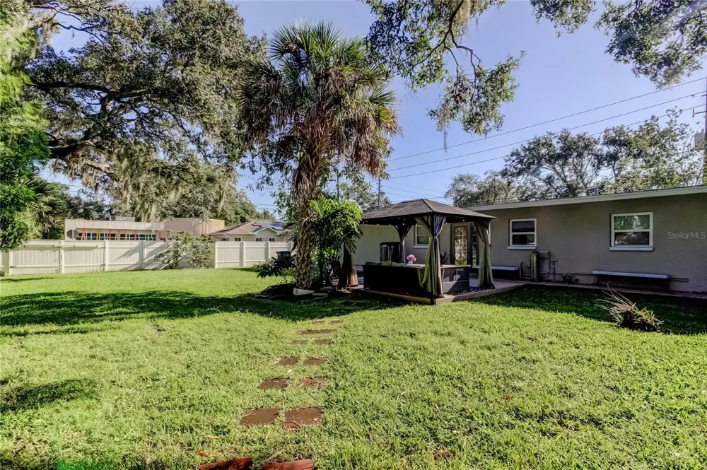 375 10TH AVENUE Safety Harbor, FL 34695