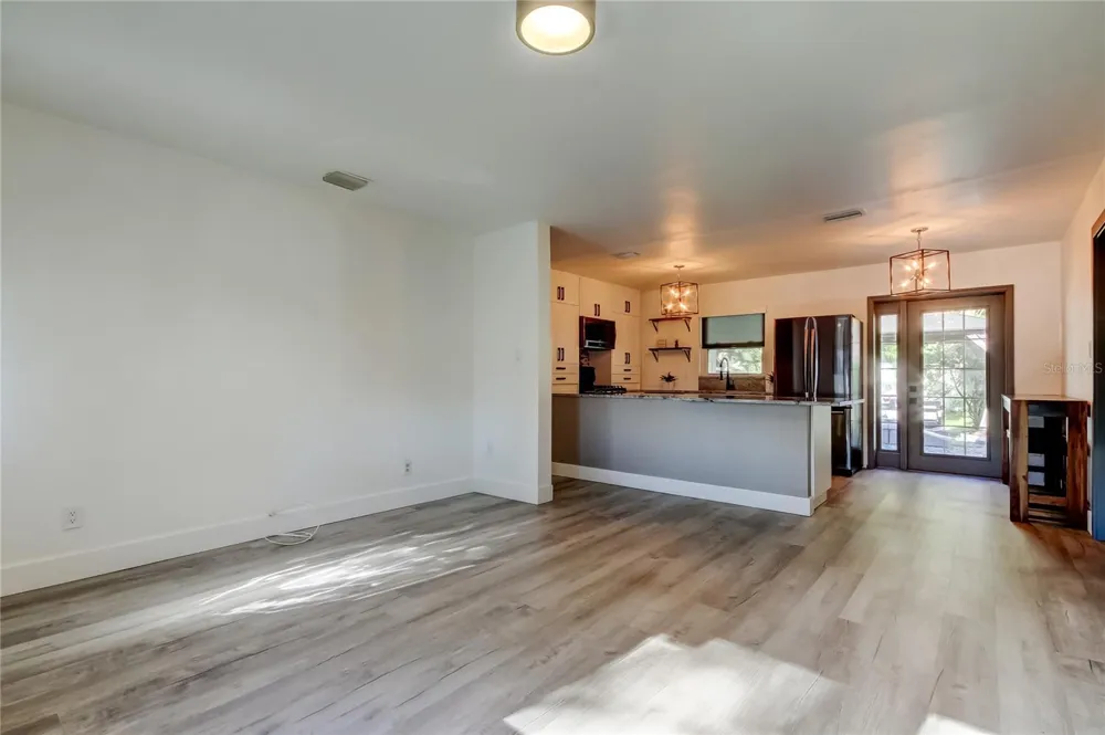 375 10TH AVENUE Safety Harbor, FL 34695