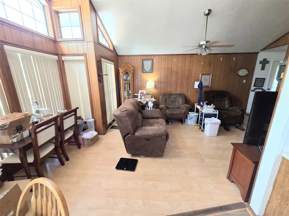 178 Coral Gables Trinity, TX 75862