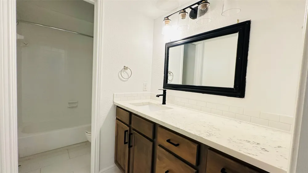 805 Summercreek Drive Lewisville, TX 75067