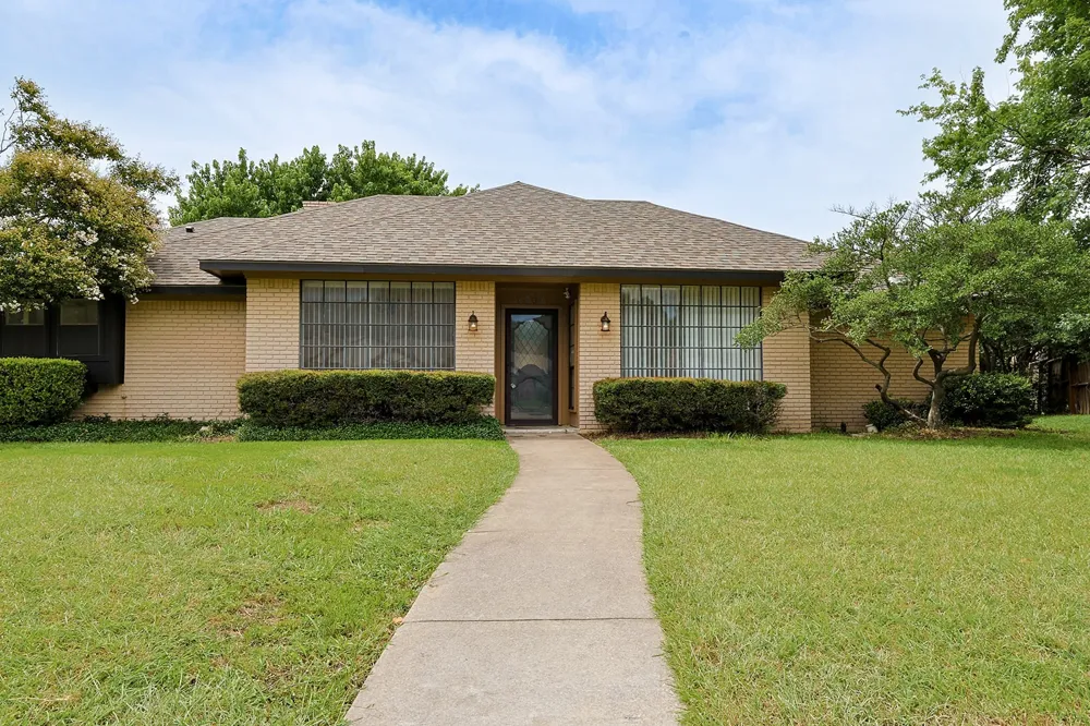 6809 Fawn Valley Place Rowlett, TX 75089