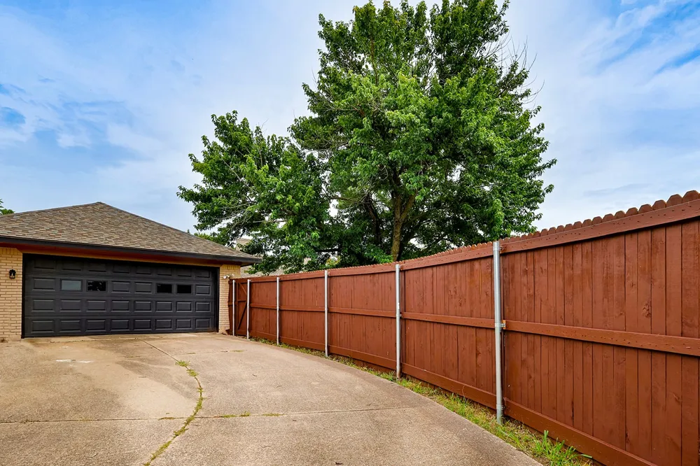 6809 Fawn Valley Place Rowlett, TX 75089