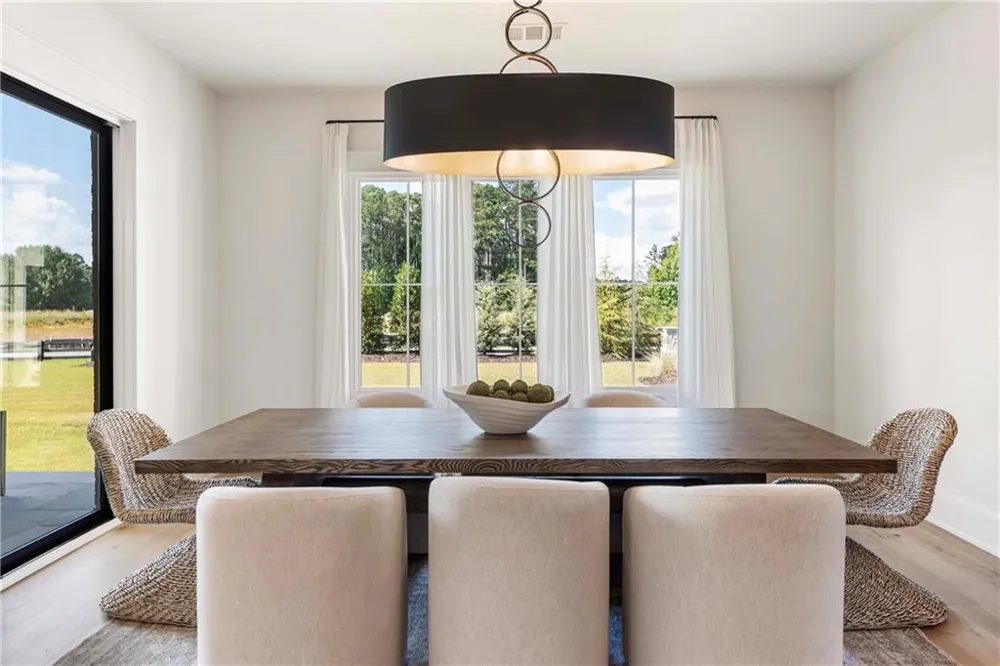 185 Heatherton Lane Milton, GA 30009
