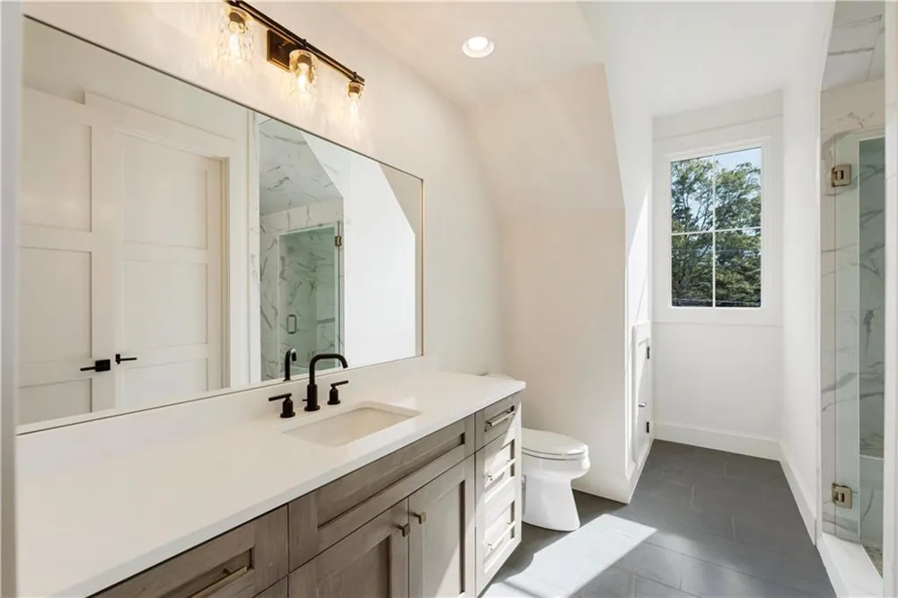 185 Heatherton Lane Milton, GA 30009