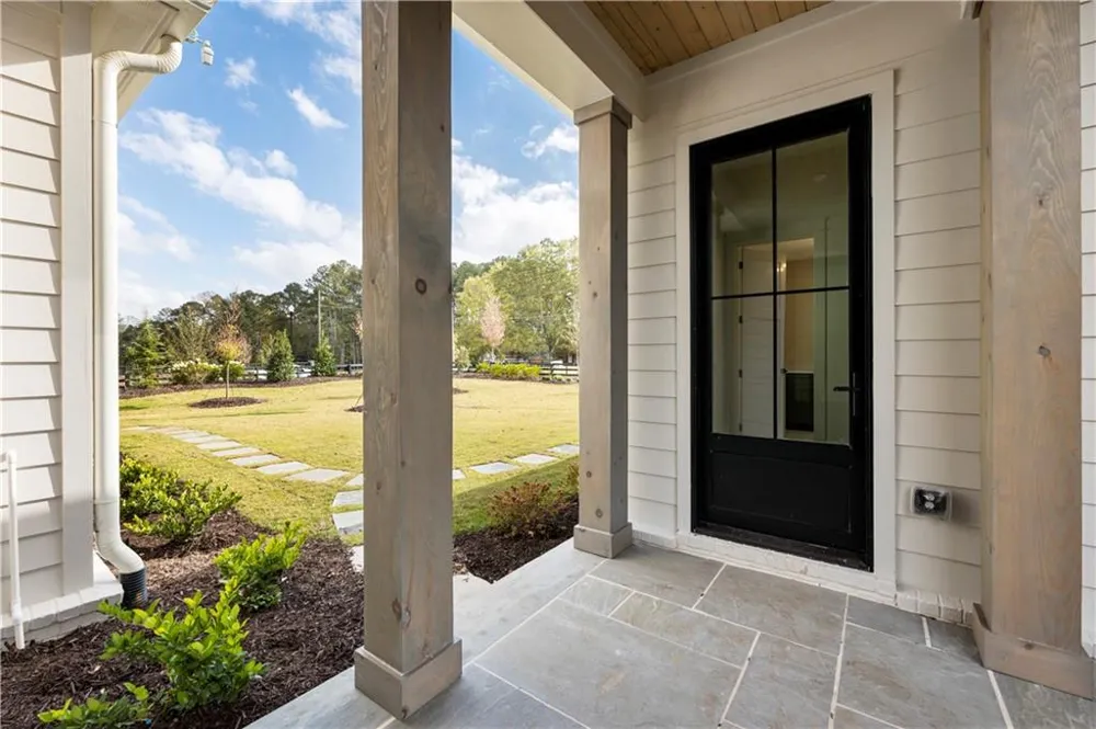 185 Heatherton Lane Milton, GA 30009