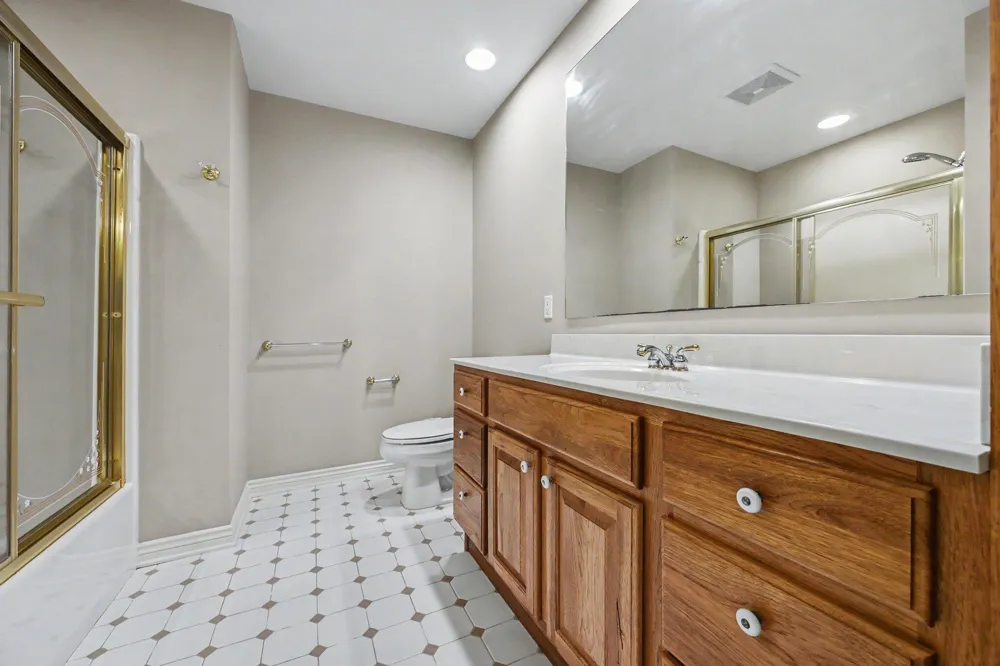 6462 Bayfield Drive Kalamazoo, MI 49009