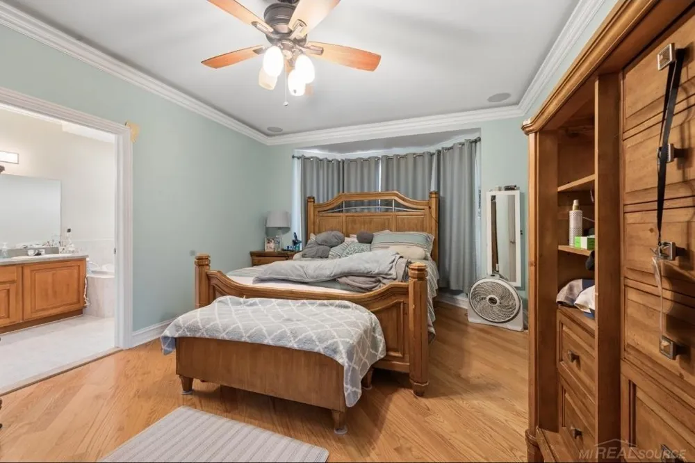 20064 Chesterbrook Drive Macomb Township, MI 48044