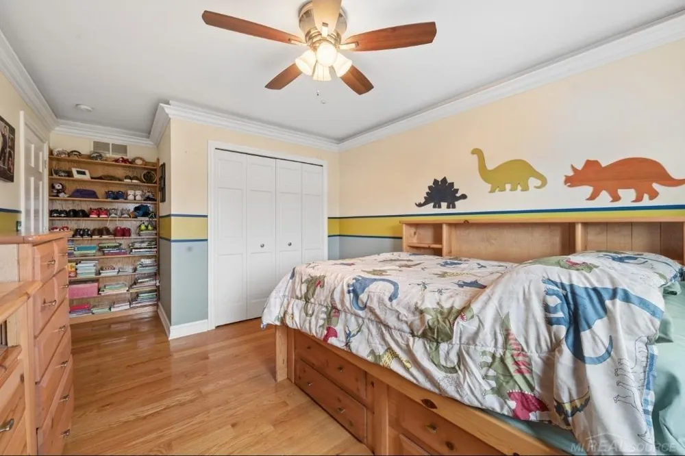 20064 Chesterbrook Drive Macomb Township, MI 48044