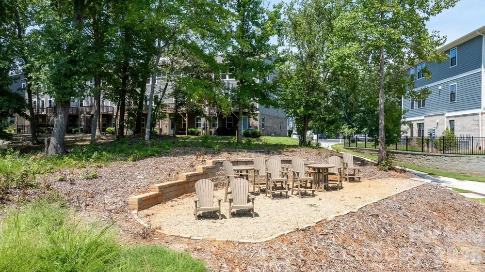 4455 Reed Creek Drive #202 Sherrills Ford, NC 28673