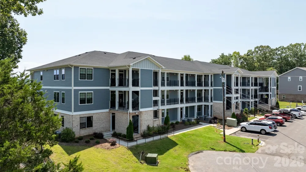 4455 Reed Creek Drive #202 Sherrills Ford, NC 28673