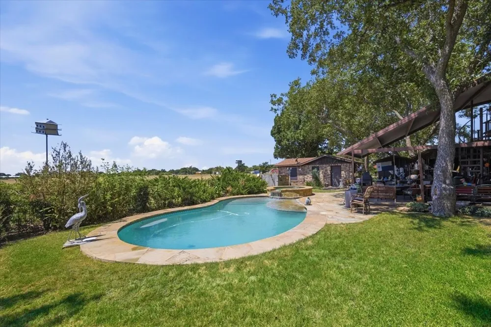 6221 Highway 8 Desdemona, TX 76445