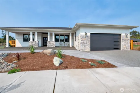 11 Dover Lane
