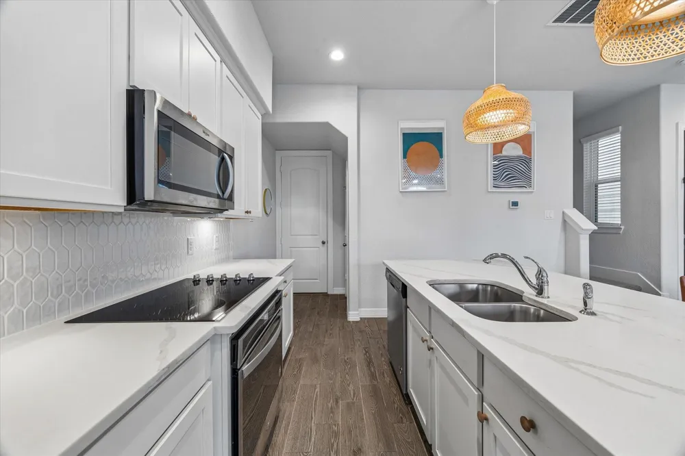 1514 Canter Bayou Way Houston, TX 77043
