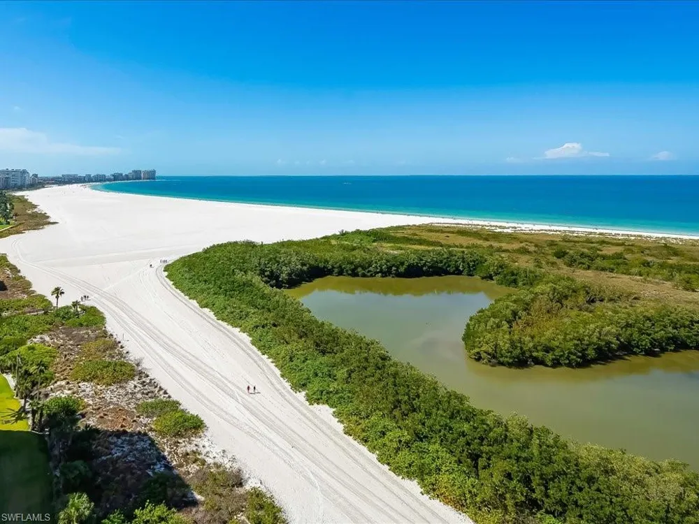 320 Seaview Court #904 Marco Island, FL 34145