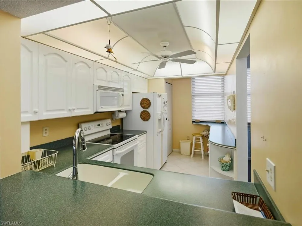 320 Seaview Court #904 Marco Island, FL 34145