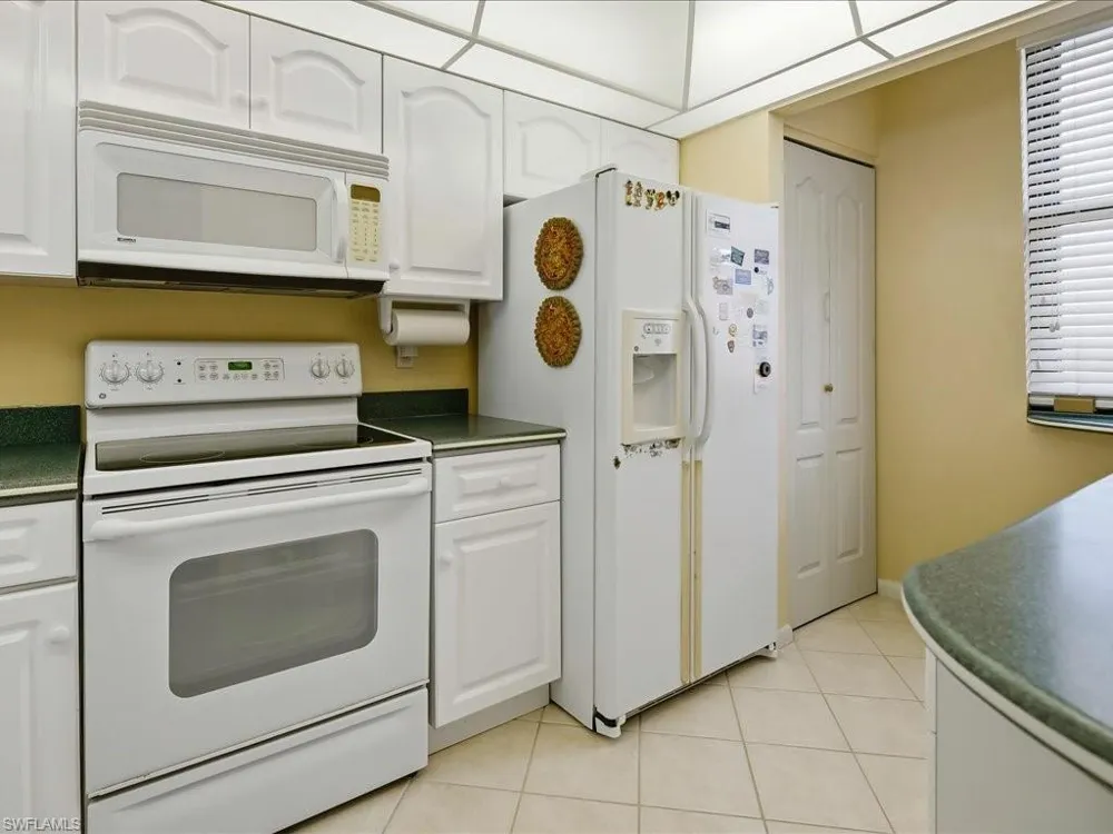 320 Seaview Court #904 Marco Island, FL 34145
