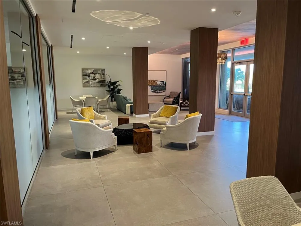 320 Seaview Court #904 Marco Island, FL 34145
