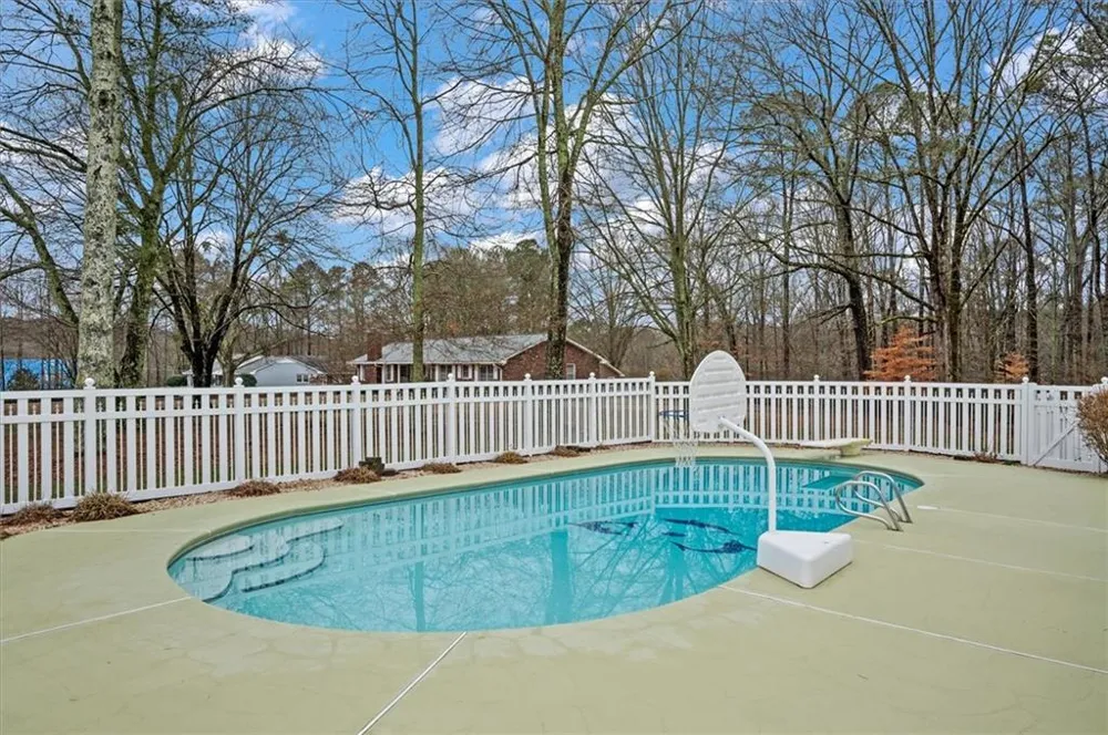 14605 Cogburn Road Alpharetta, GA 30004