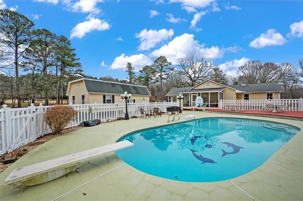 14605 Cogburn Road Alpharetta, GA 30004