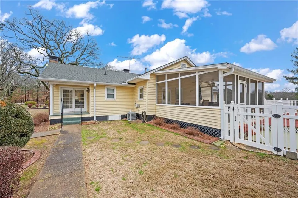14605 Cogburn Road Alpharetta, GA 30004