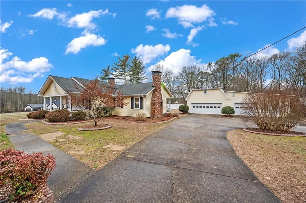 14605 Cogburn Road Alpharetta, GA 30004