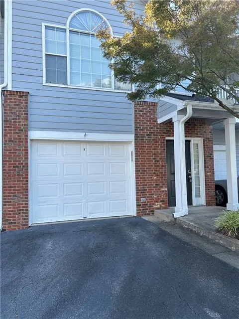 104 Vinings Forest Circle SE