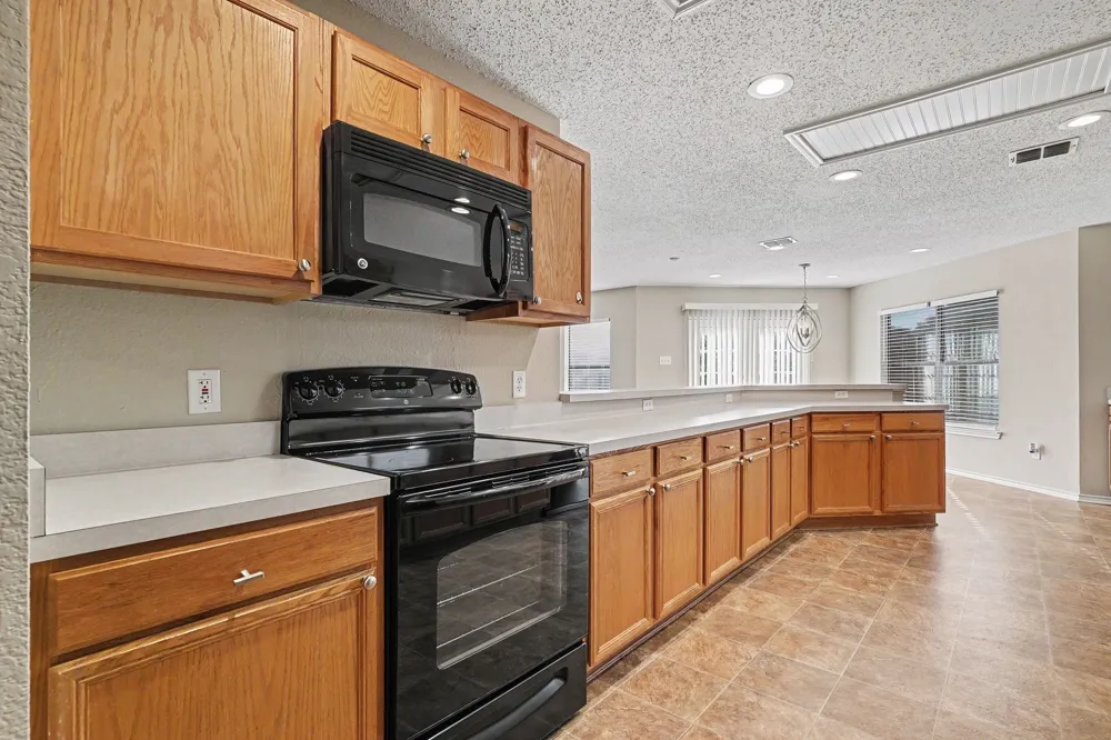 5233 Blue Circle Haltom City, TX 76137