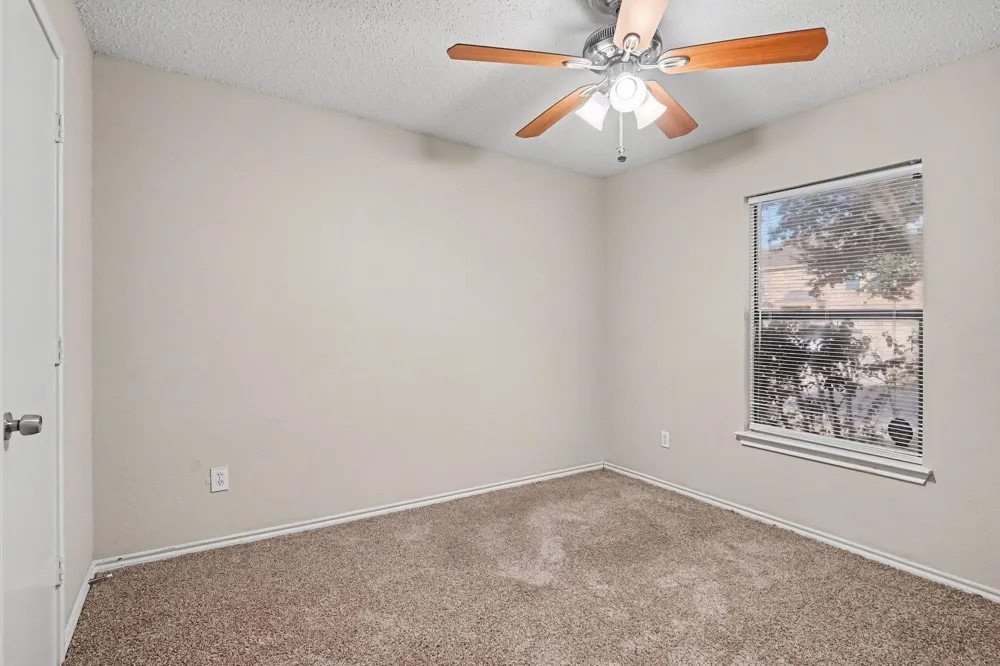 5233 Blue Circle Haltom City, TX 76137