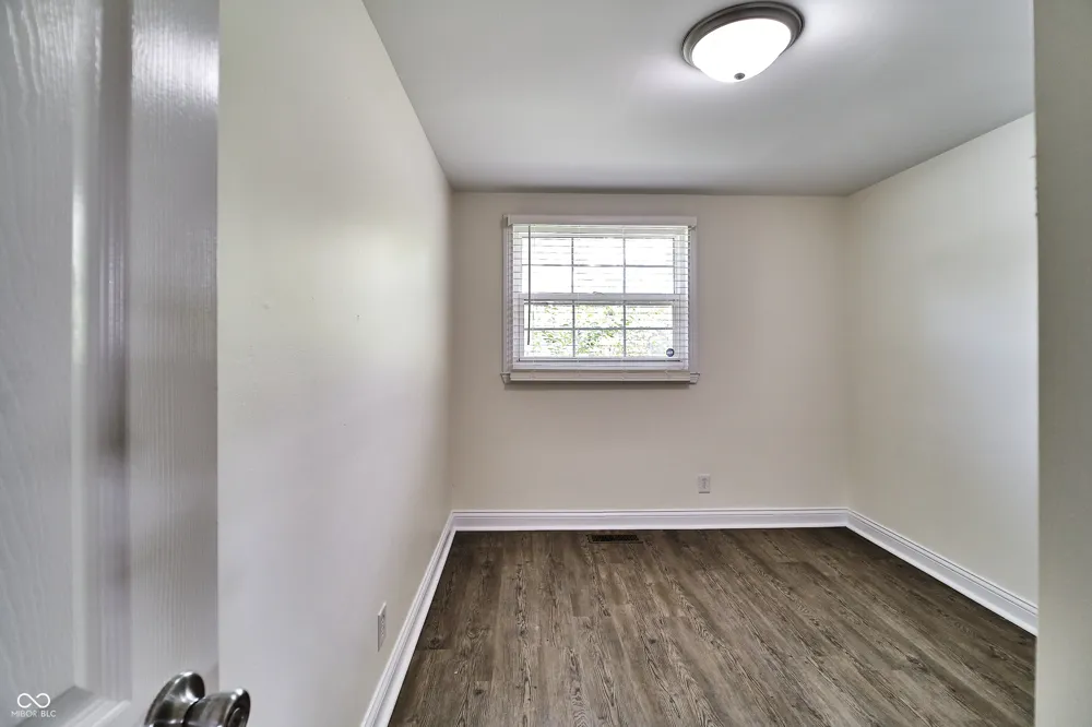 635 Lake View Drive Zionsville, IN 46077