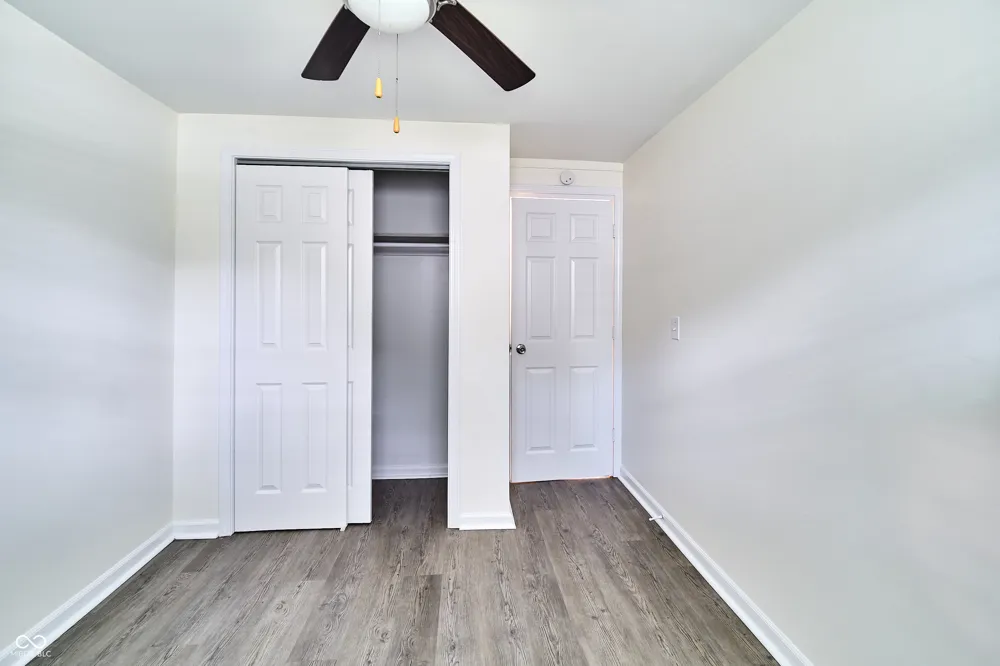 635 Lake View Drive Zionsville, IN 46077