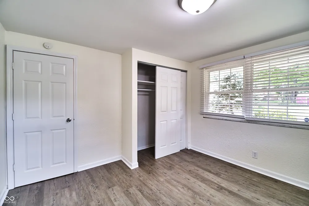 635 Lake View Drive Zionsville, IN 46077