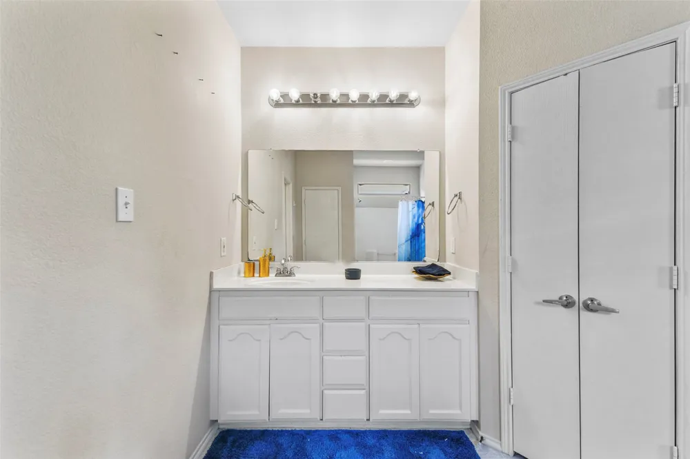 7420 Alverstone Drive Fort Worth, TX 76120