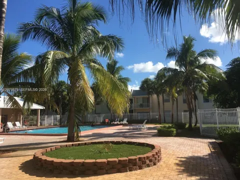 411 Executive Center Dr #203