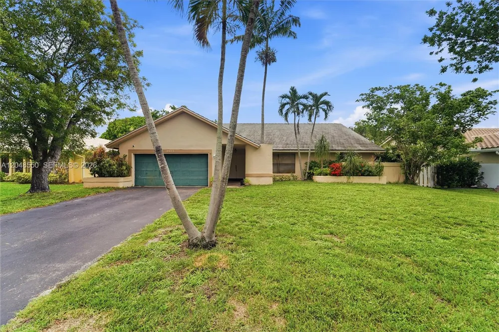10623 NW 7th Pl Coral Springs, FL 33071