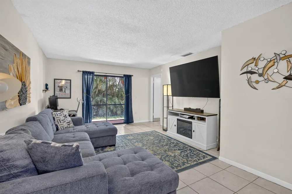 2950 NW 109TH TERRACE Sunrise, FL 33322