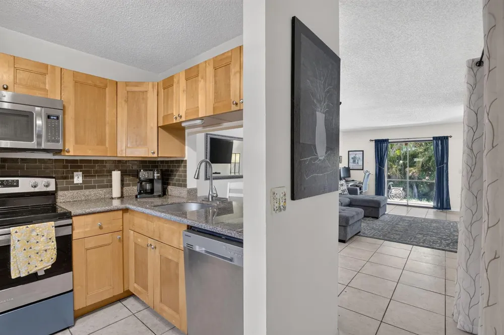 2950 NW 109TH TERRACE Sunrise, FL 33322