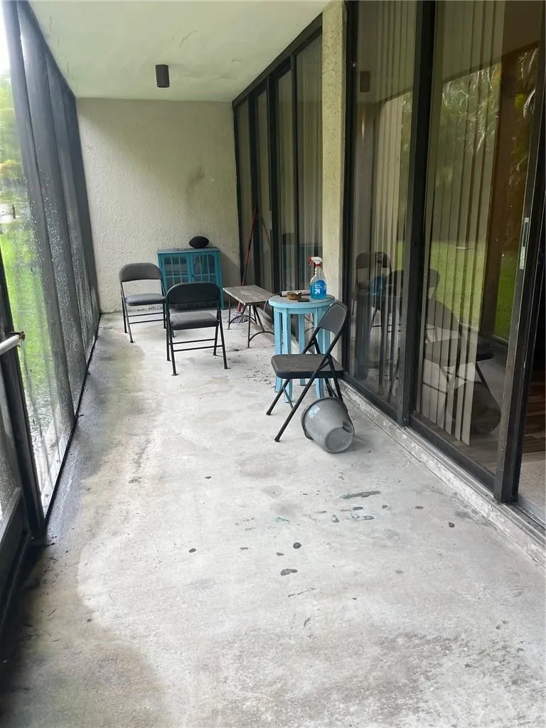 2810 SW 87TH AVENUE #905 Davie, FL 33328