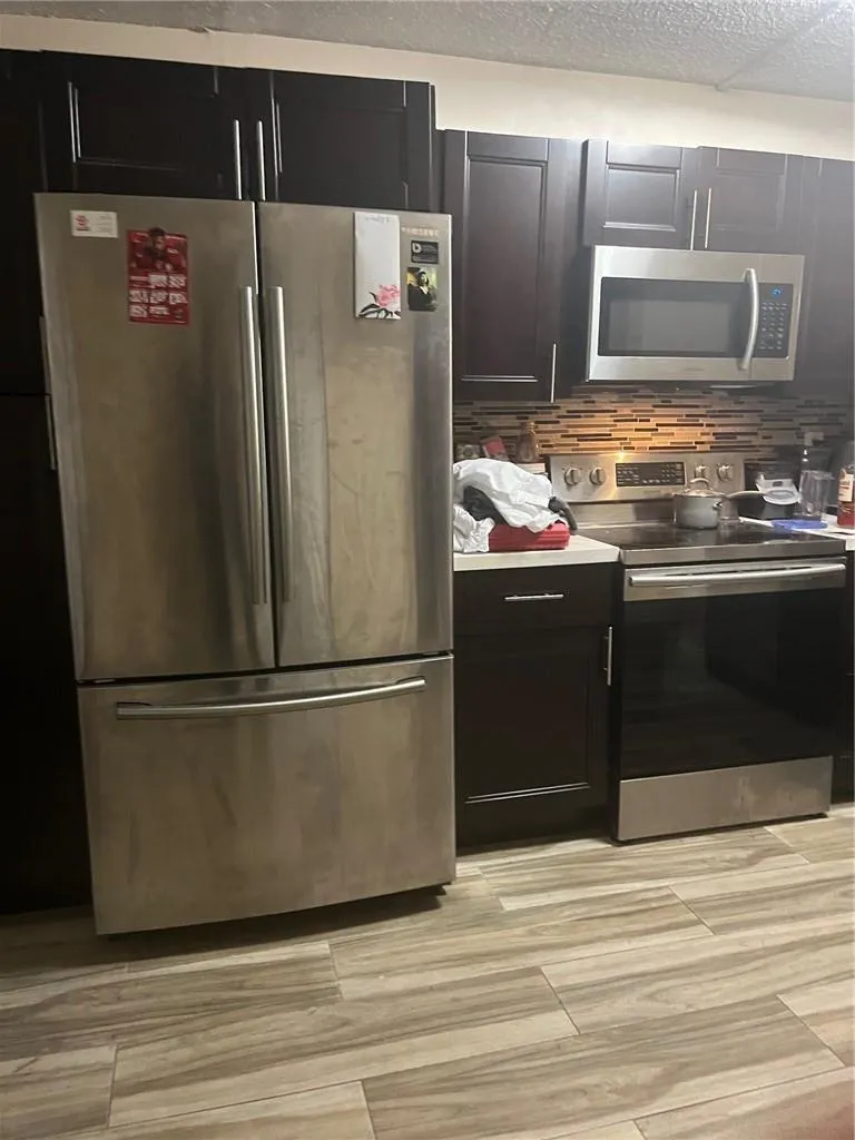 2810 SW 87TH AVENUE #905 Davie, FL 33328