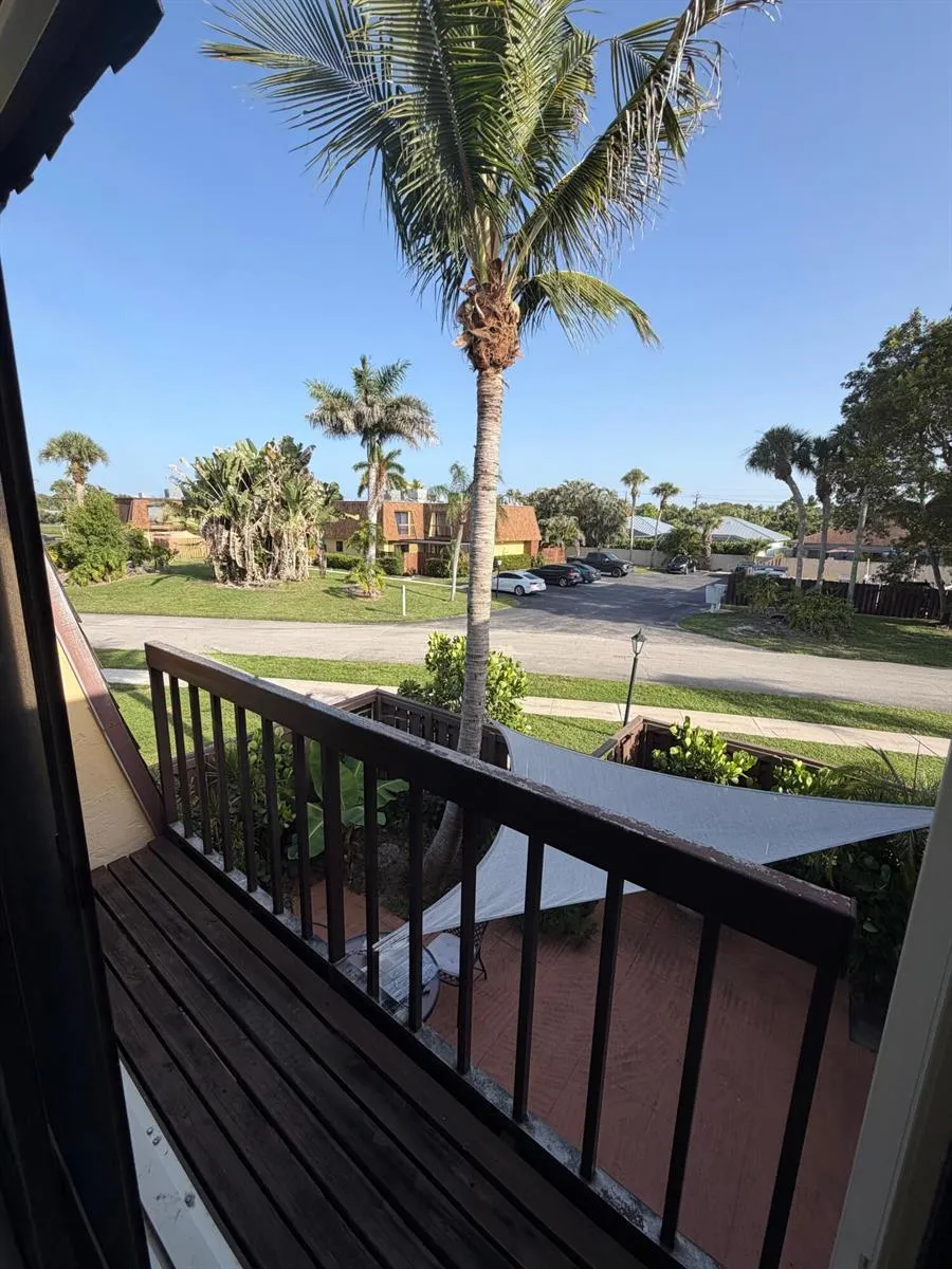 110 Delaware Boulevard #19C Jupiter, FL 