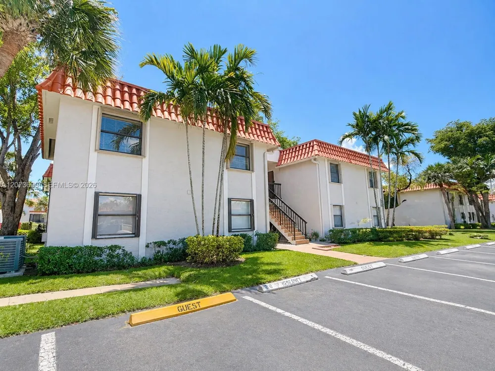 9730 Hammocks Blvd #201-28 Miami, FL 33196