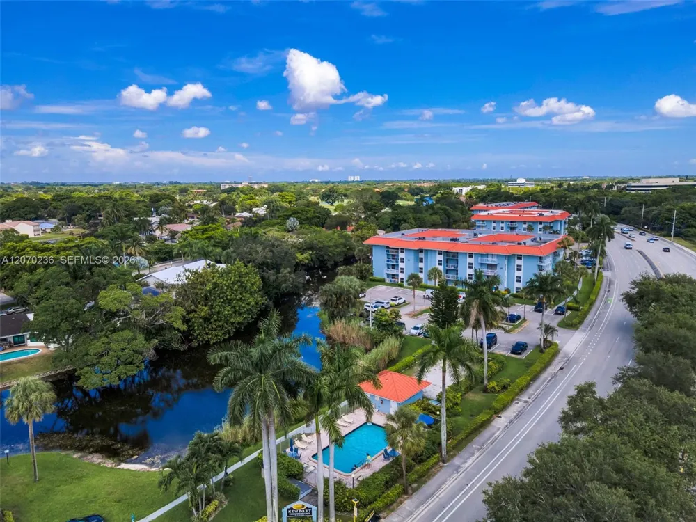 505 S Pine Island Rd #B207 Plantation, FL 33324