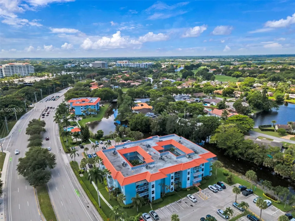 505 S Pine Island Rd #B207 Plantation, FL 33324