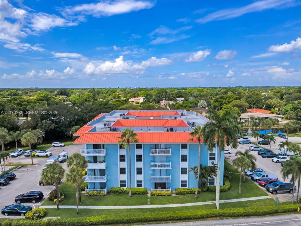 505 S Pine Island Rd #B207 Plantation, FL 33324