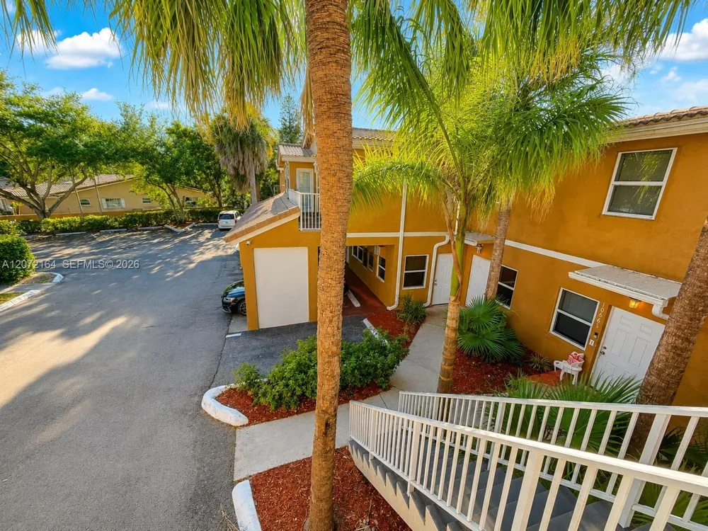 10663 NW 45th St #10663 Coral Springs, FL 33065