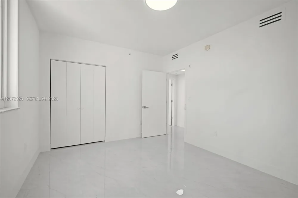2775 NE 187th St #514 Aventura, FL 33180