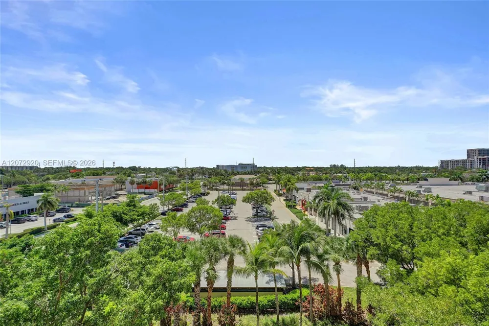 2775 NE 187th St #514 Aventura, FL 33180
