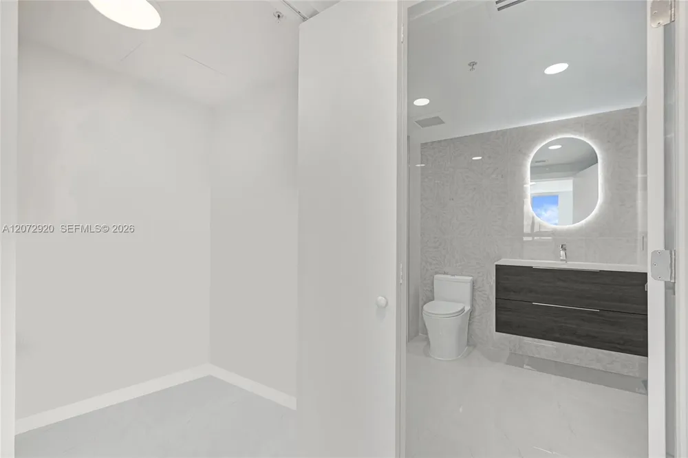 2775 NE 187th St #514 Aventura, FL 33180