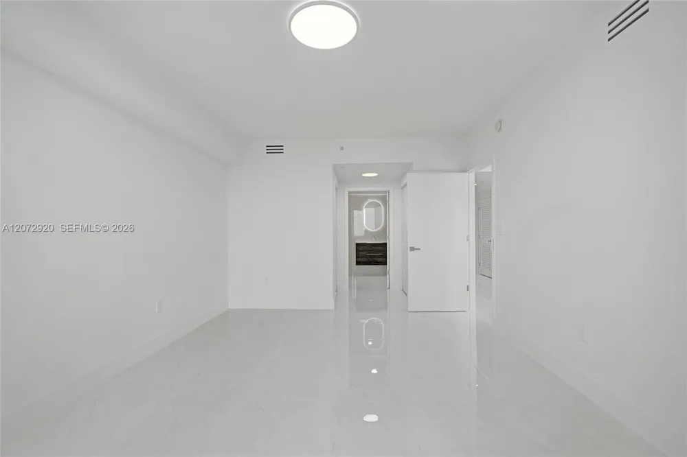 2775 NE 187th St #514 Aventura, FL 33180